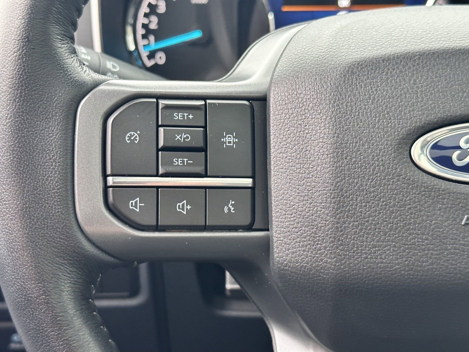 2022 Ford F-150 4x4 SuperCrew XLT