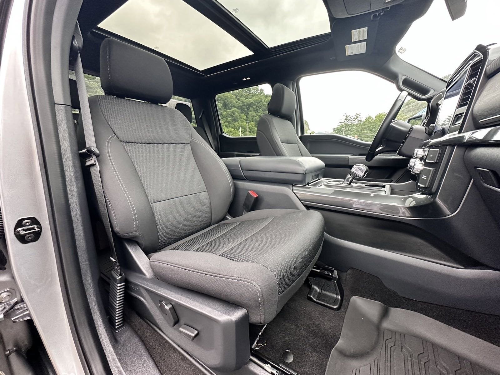 2022 Ford F-150 4x4 SuperCrew XLT