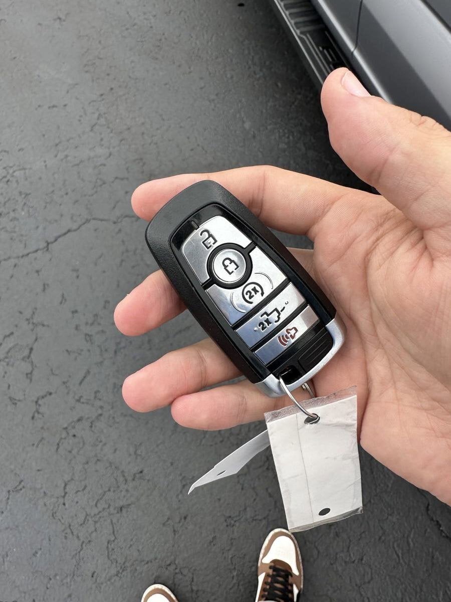 2022 Ford F-150 4x4 SuperCrew XLT