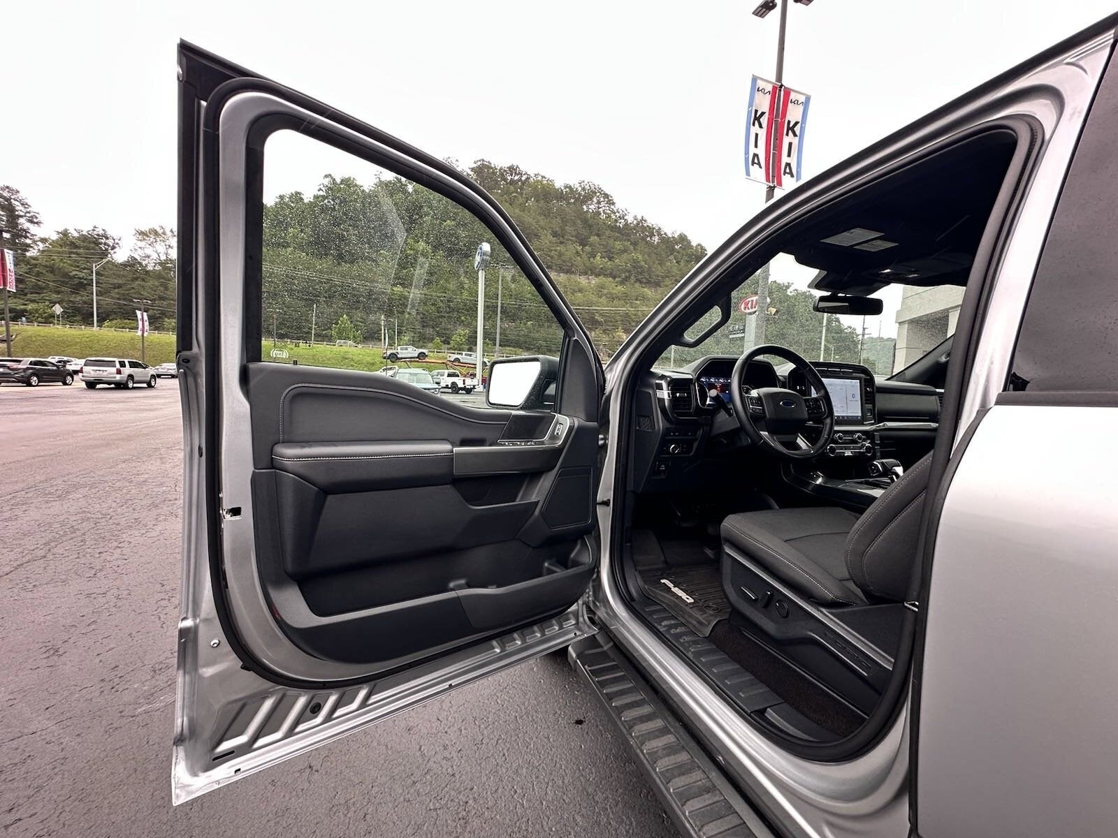 2022 Ford F-150 4x4 SuperCrew XLT