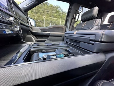 2022 Ford F-150 4x4 SuperCrew Platinum