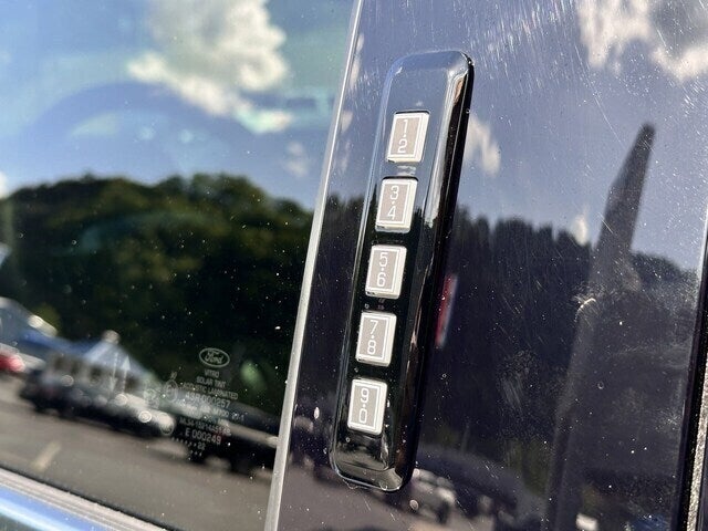 2022 Ford F-150 4x4 SuperCrew Platinum