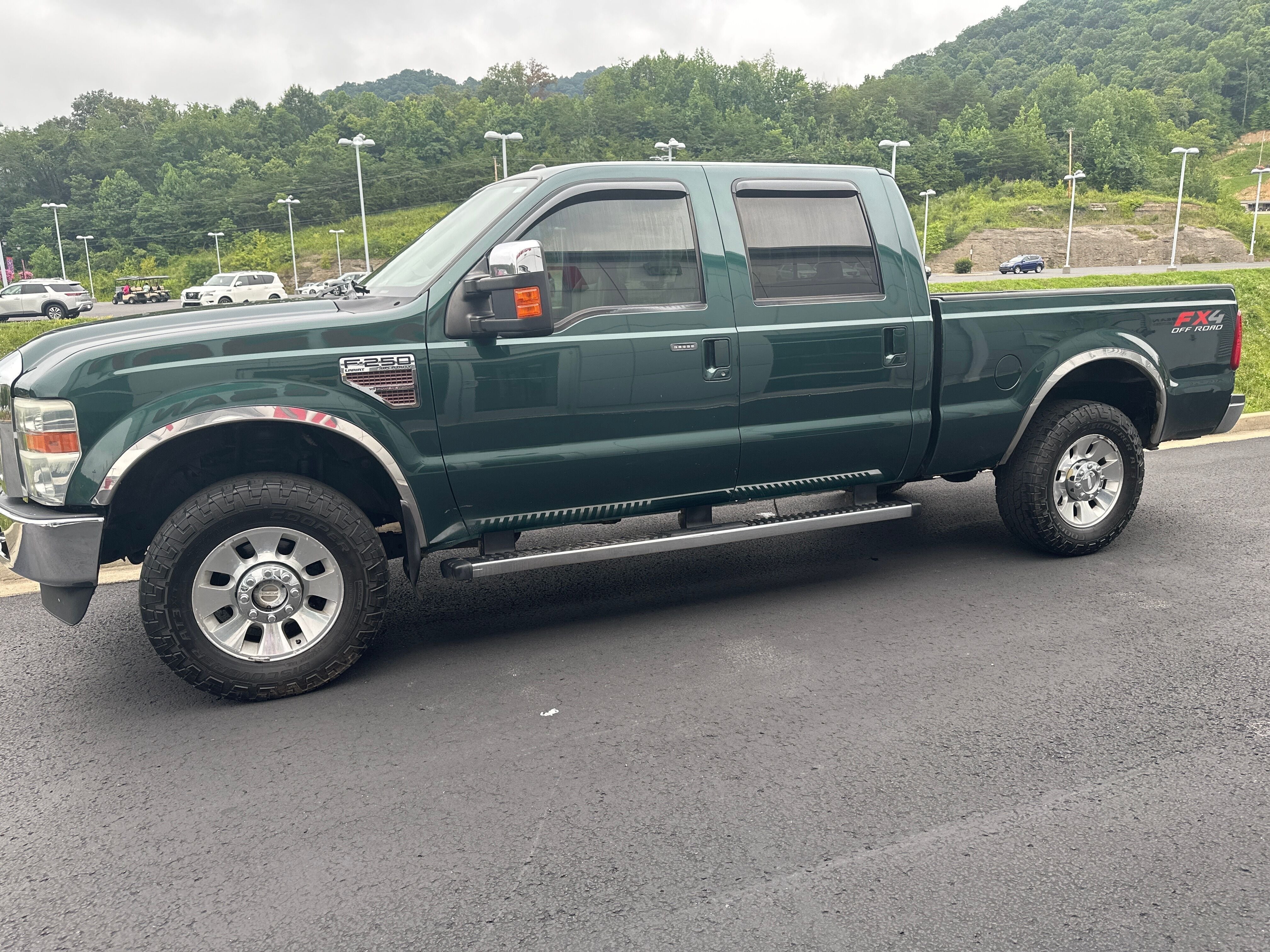 2010 Ford Super Duty F-250 SRW Lariat