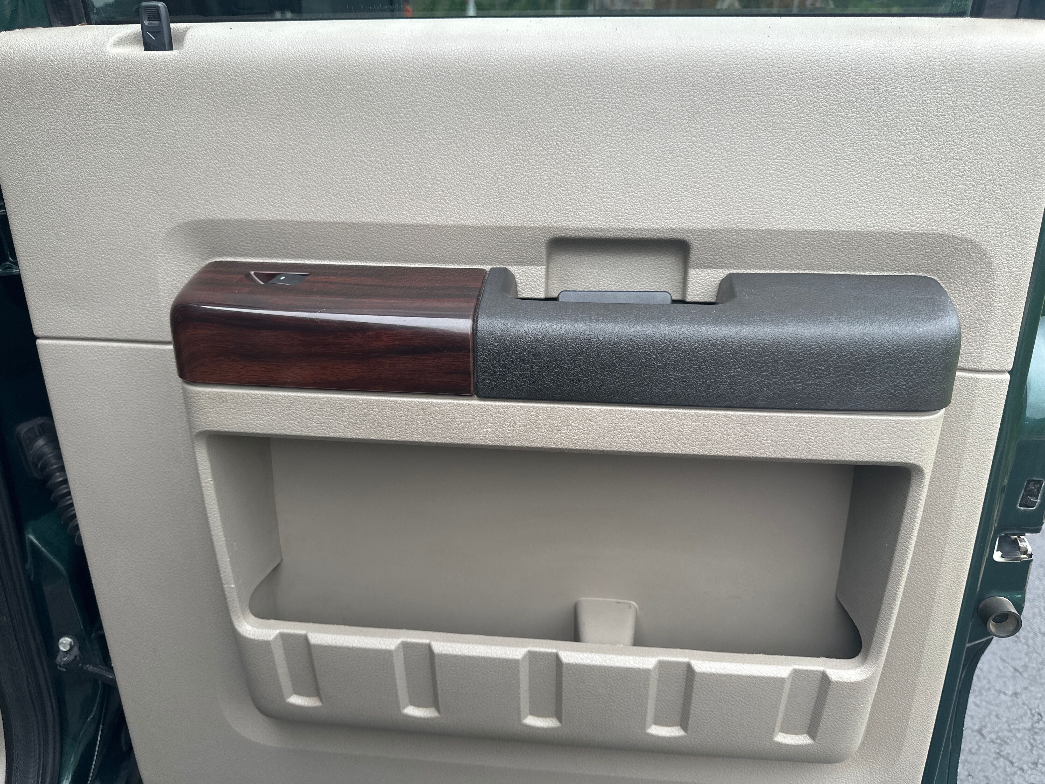 2010 Ford Super Duty F-250 SRW Lariat