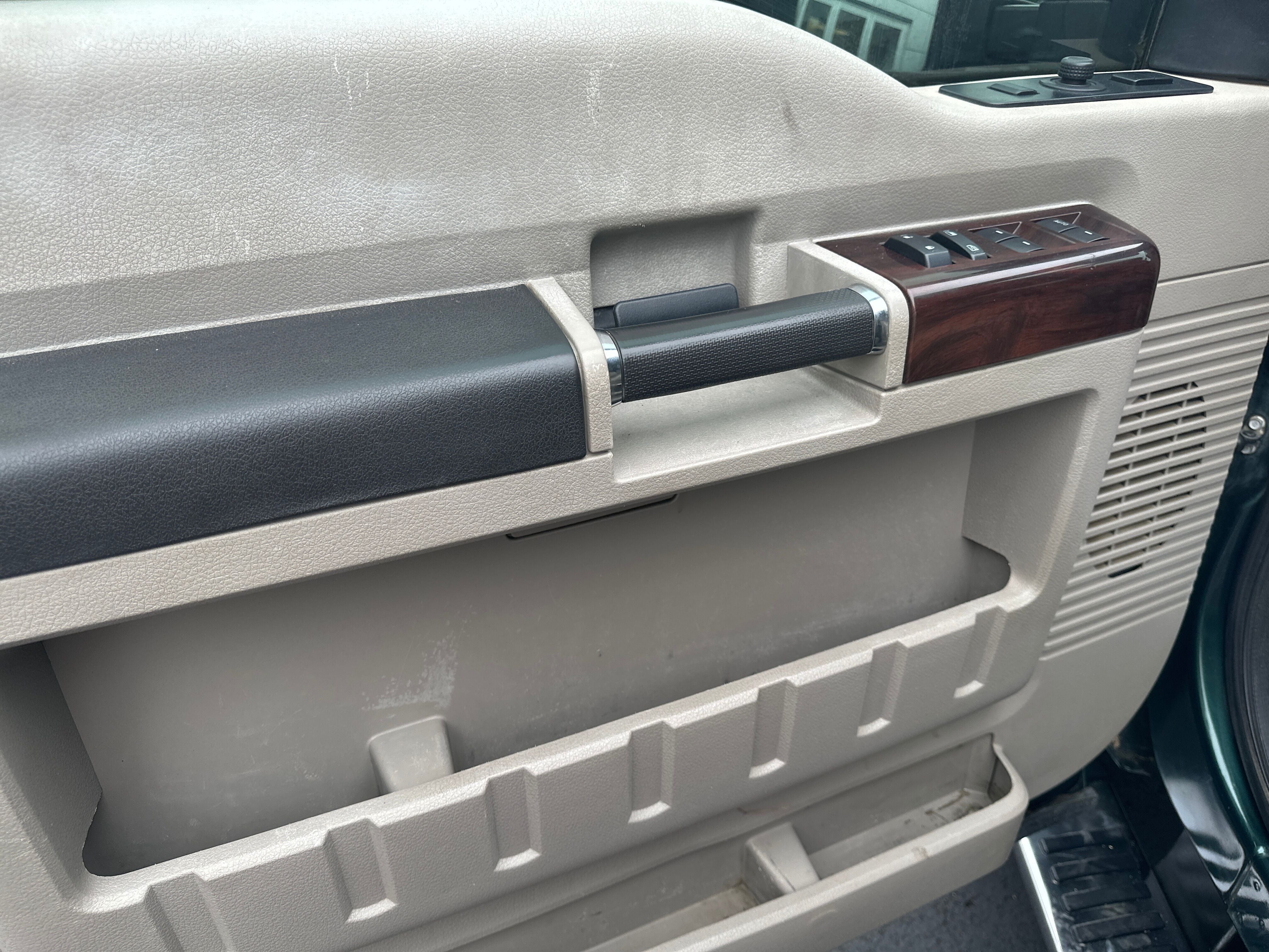 2010 Ford Super Duty F-250 SRW Lariat