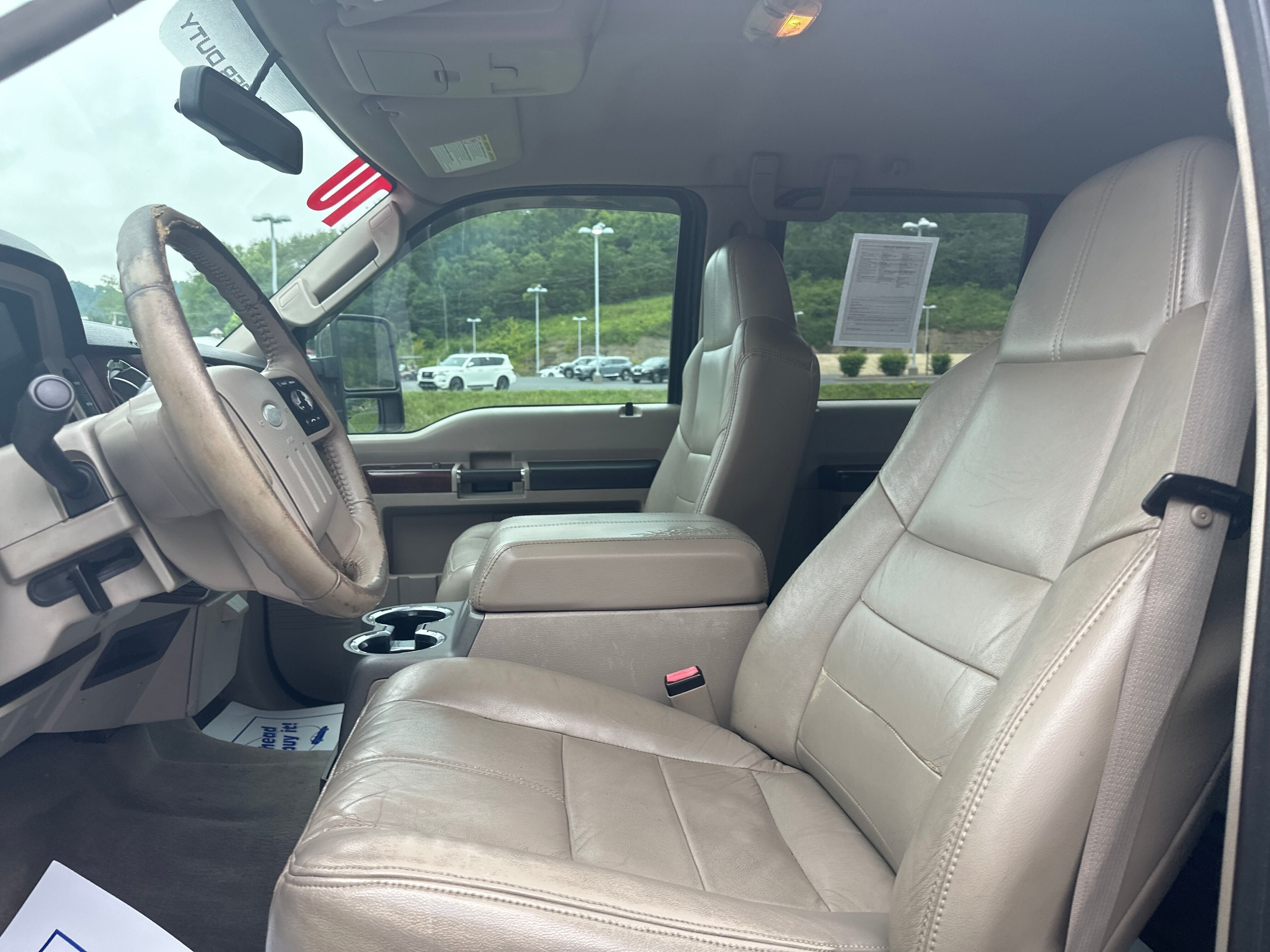 2010 Ford Super Duty F-250 SRW Lariat