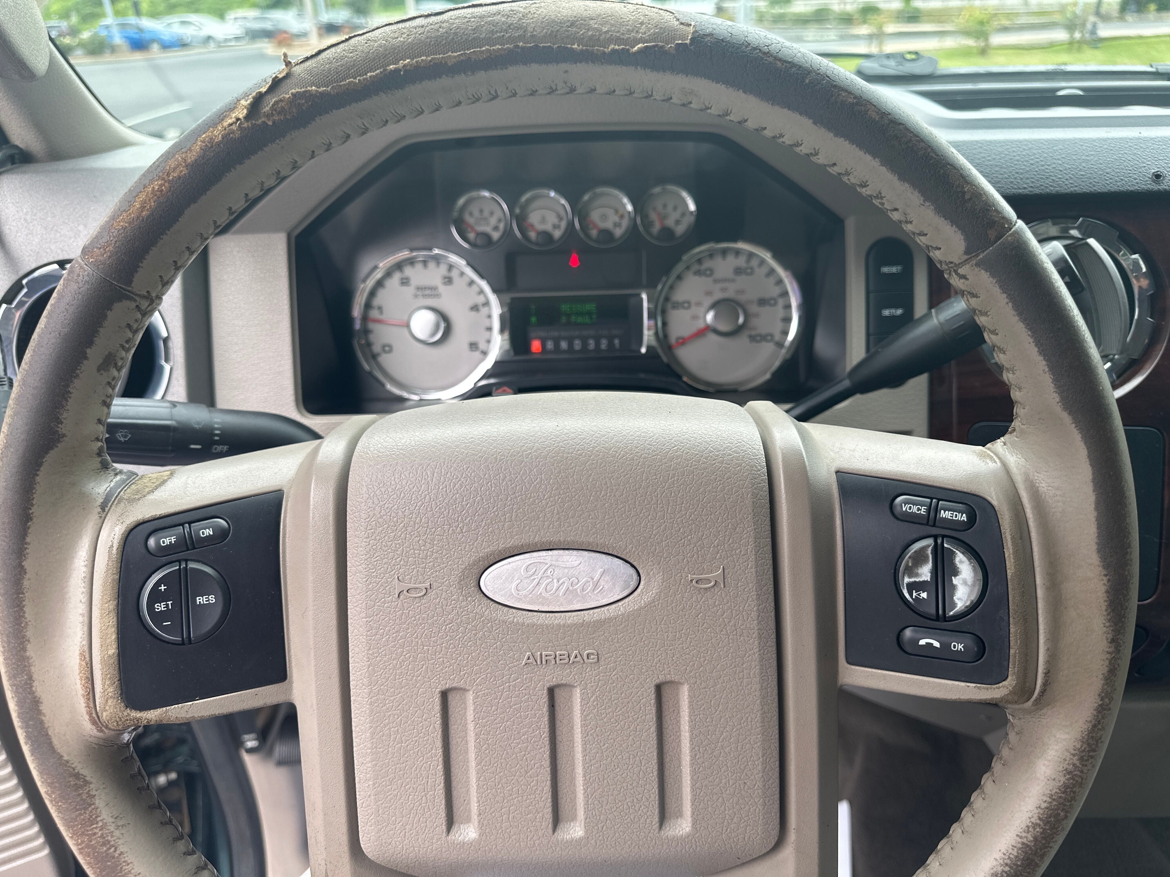2010 Ford Super Duty F-250 SRW Lariat