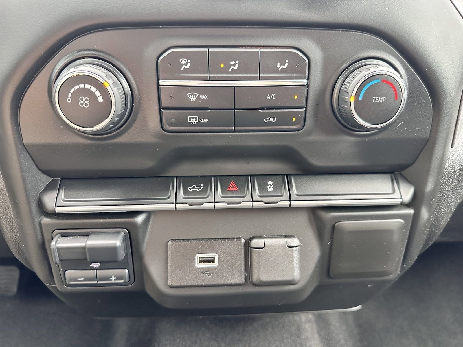 2020 Chevrolet Silverado 1500 Custom