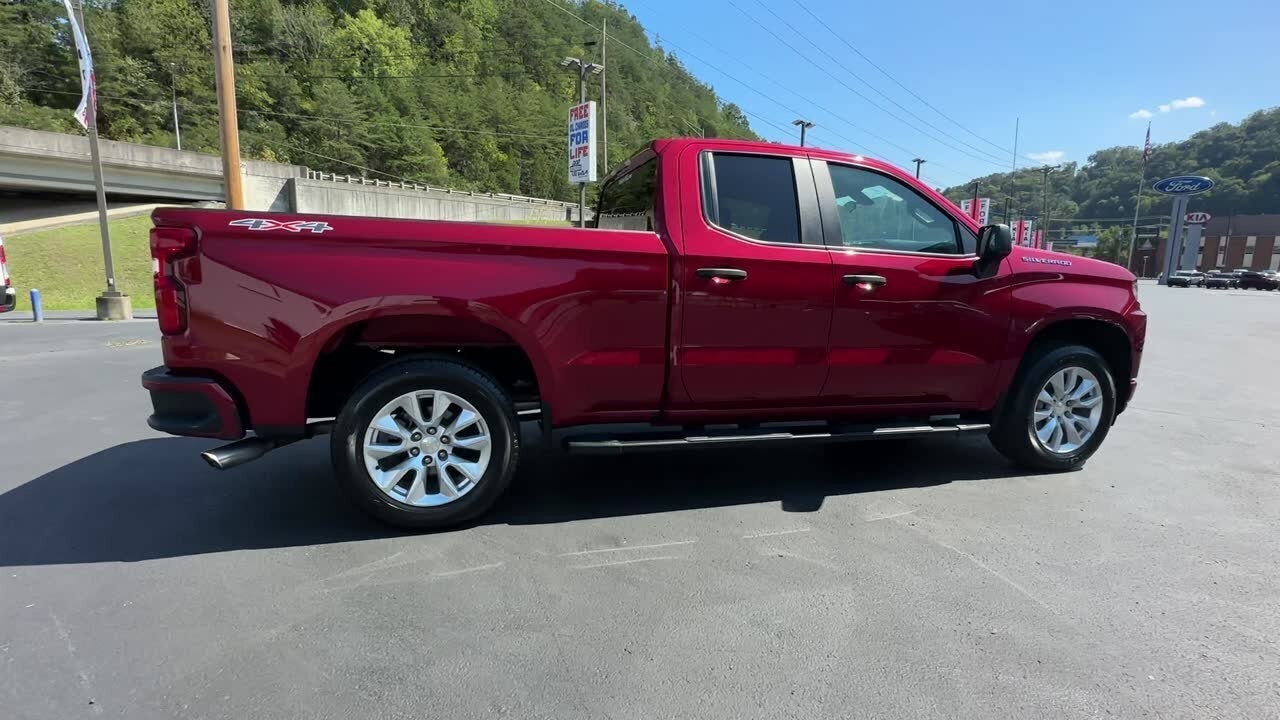 2020 Chevrolet Silverado 1500 Custom