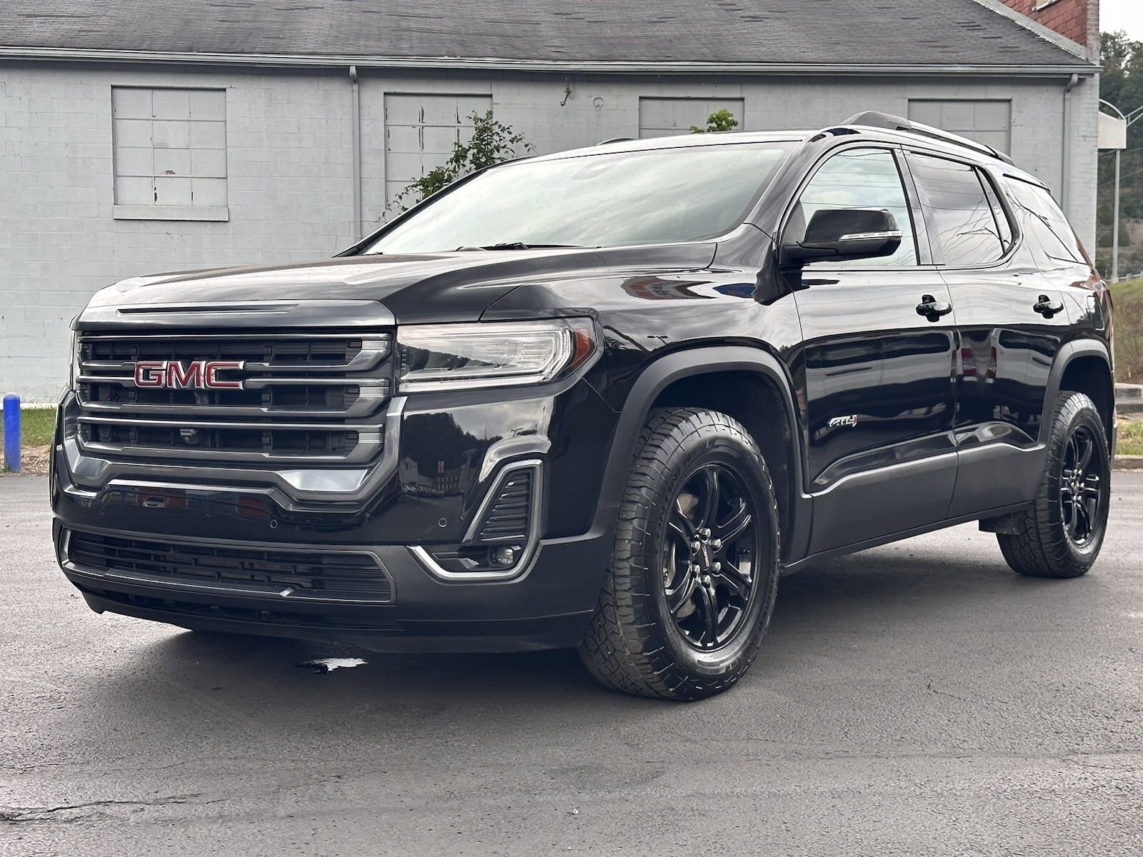 2021 GMC Acadia AT4