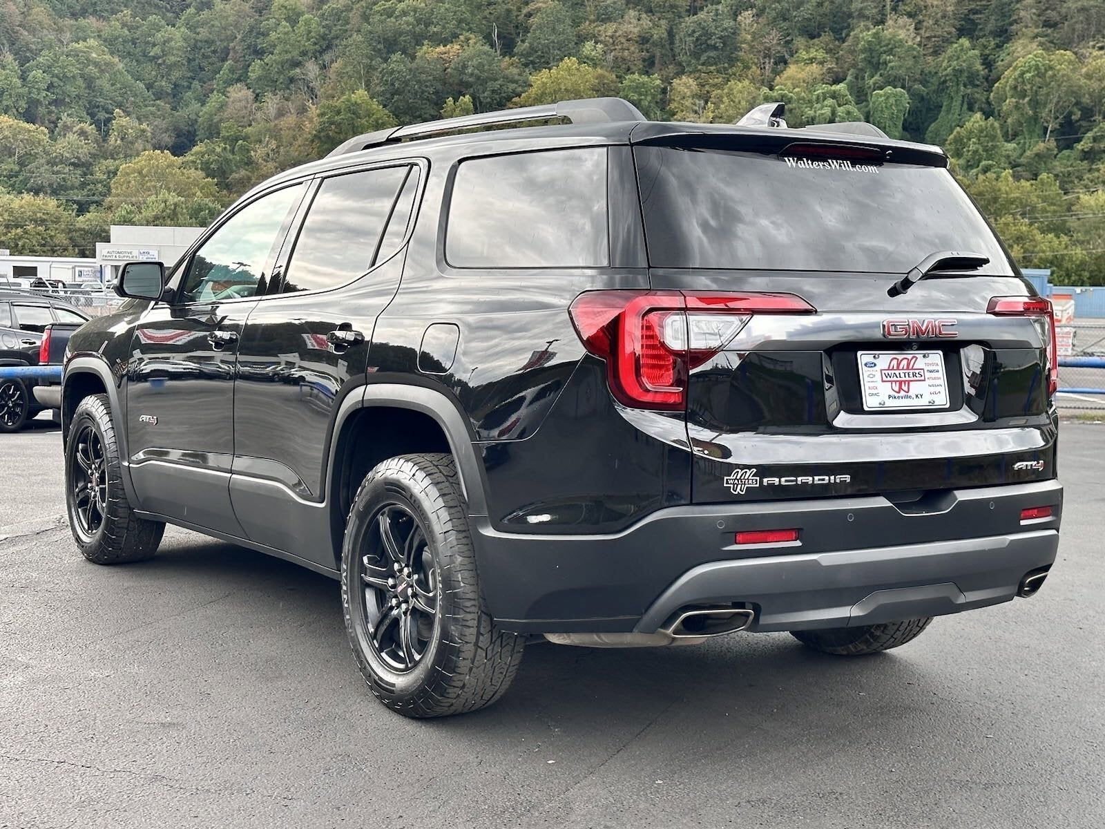 2021 GMC Acadia AT4
