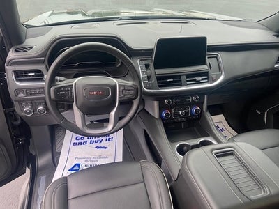 2023 GMC Yukon XL SLT