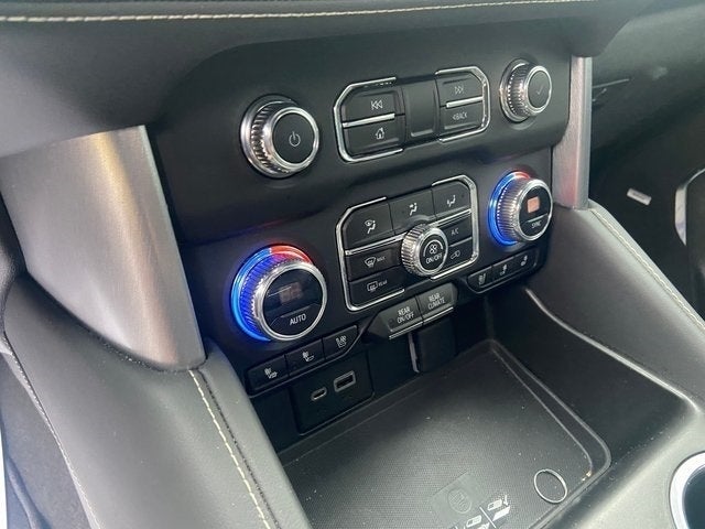 2023 GMC Yukon XL SLT