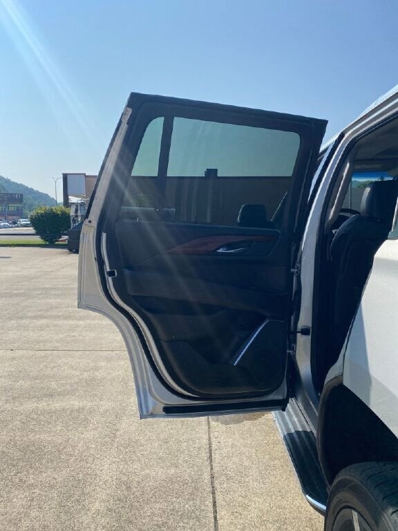 2016 Cadillac Escalade Luxury Collection