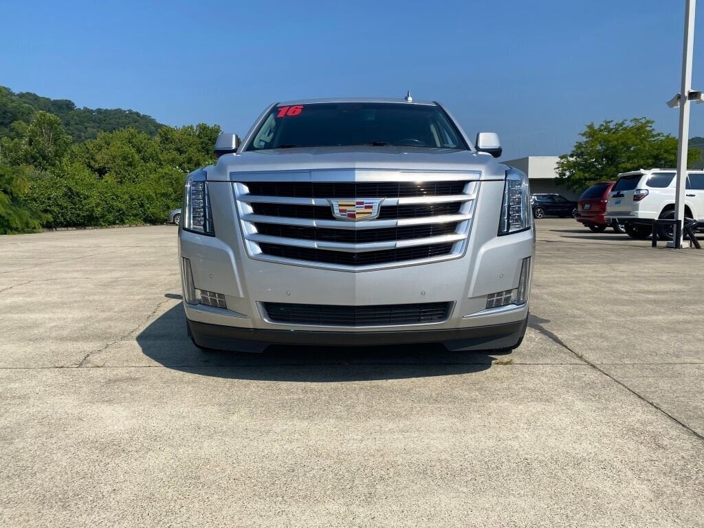 2016 Cadillac Escalade Luxury Collection