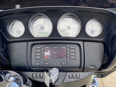 2017 HARLEY DAVIDSON MOTORCYCLE Base