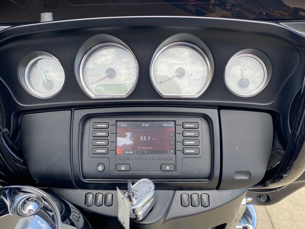 2017 HARLEY DAVIDSON MOTORCYCLE Base