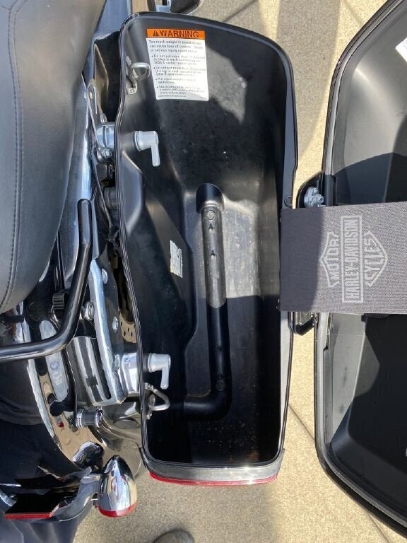 2017 HARLEY DAVIDSON MOTORCYCLE Base