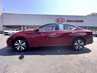 2021 Nissan Altima 2.5 SV in Pikeville, KY - Bruce Walters Ford Lincoln Kia