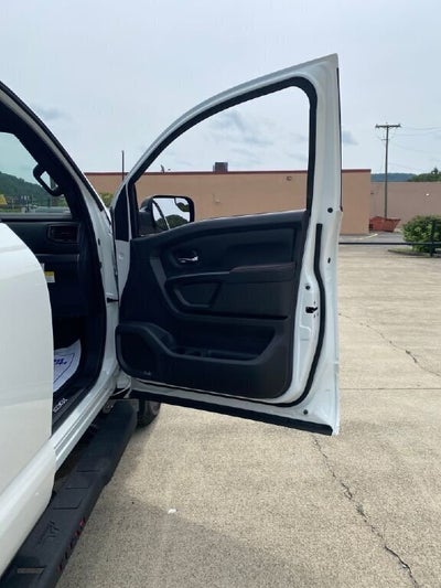 2023 Nissan Titan PRO-4X