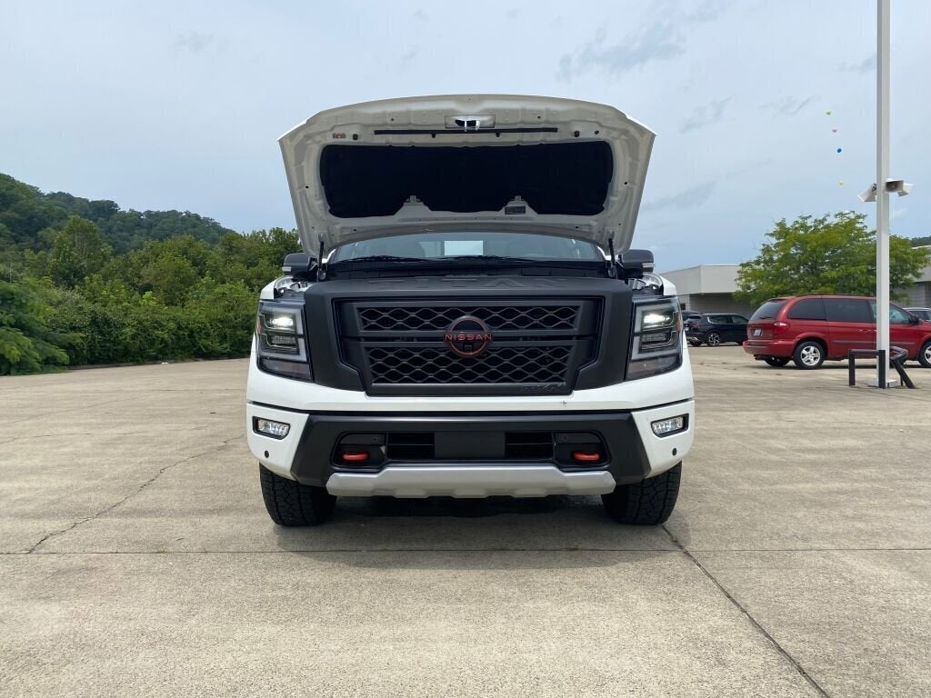 2023 Nissan Titan PRO-4X