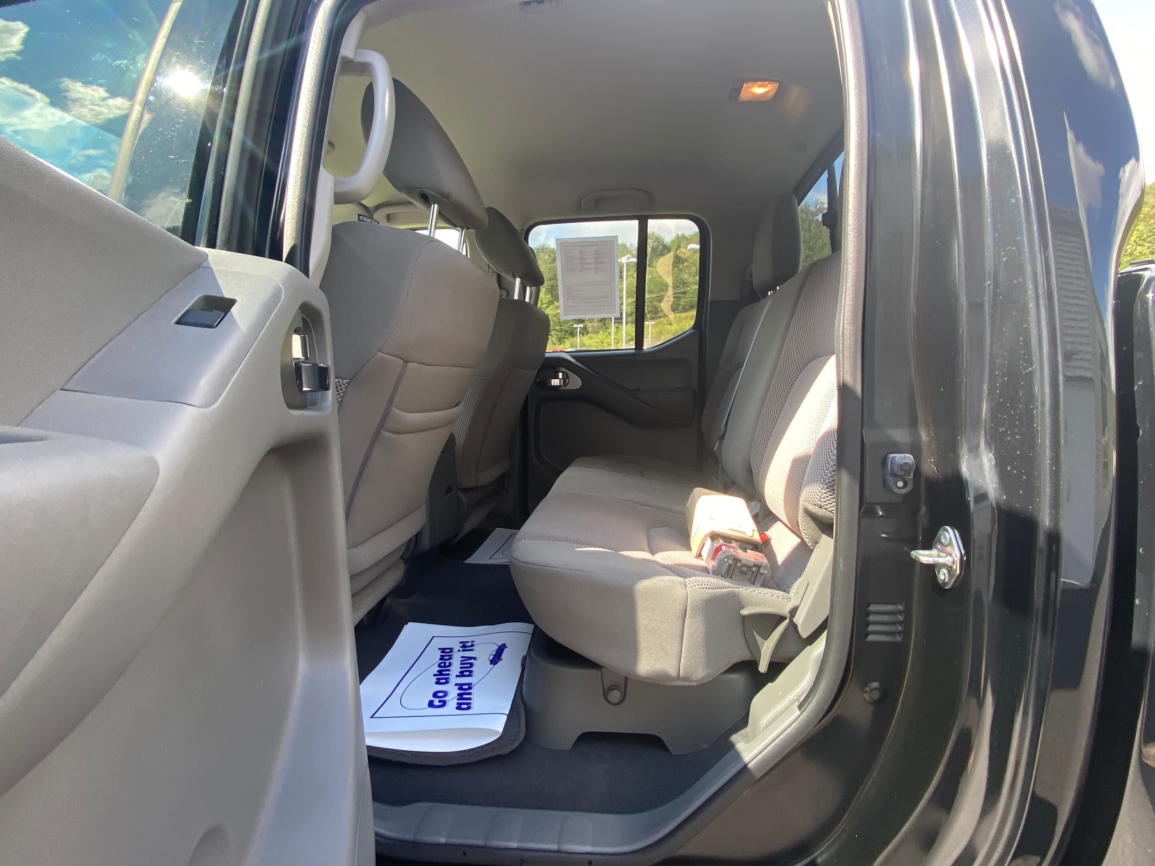 2019 Nissan Frontier SV