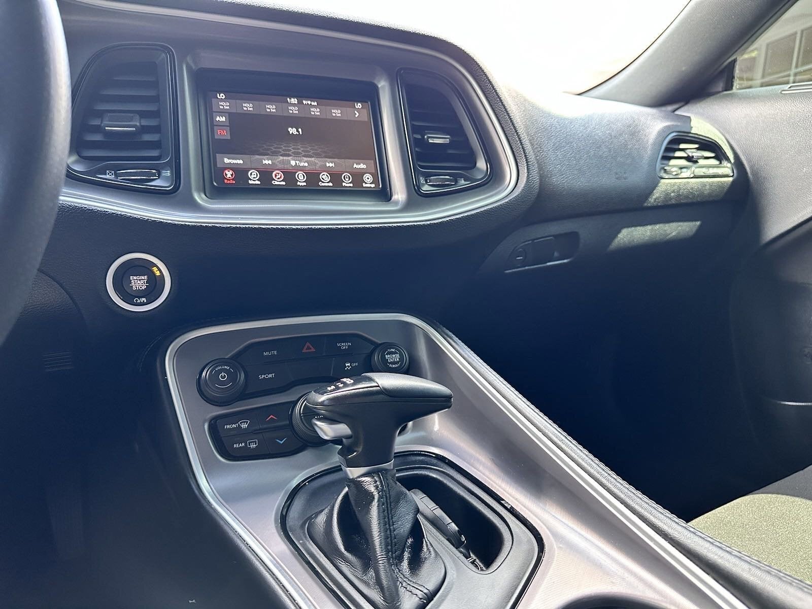 2022 Dodge Challenger SXT