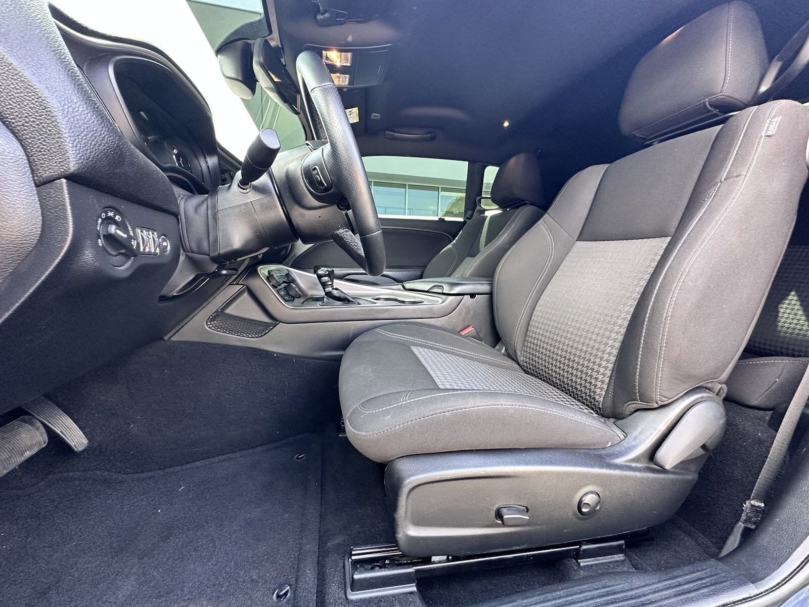 2022 Dodge Challenger SXT