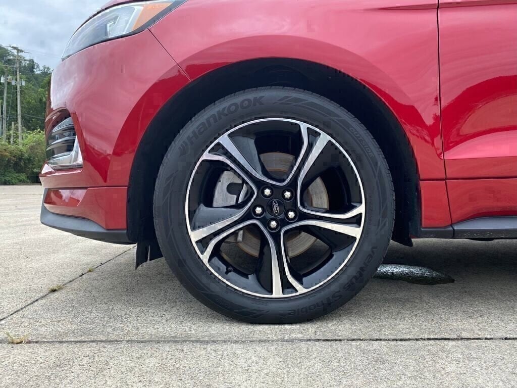 2021 Ford Edge ST