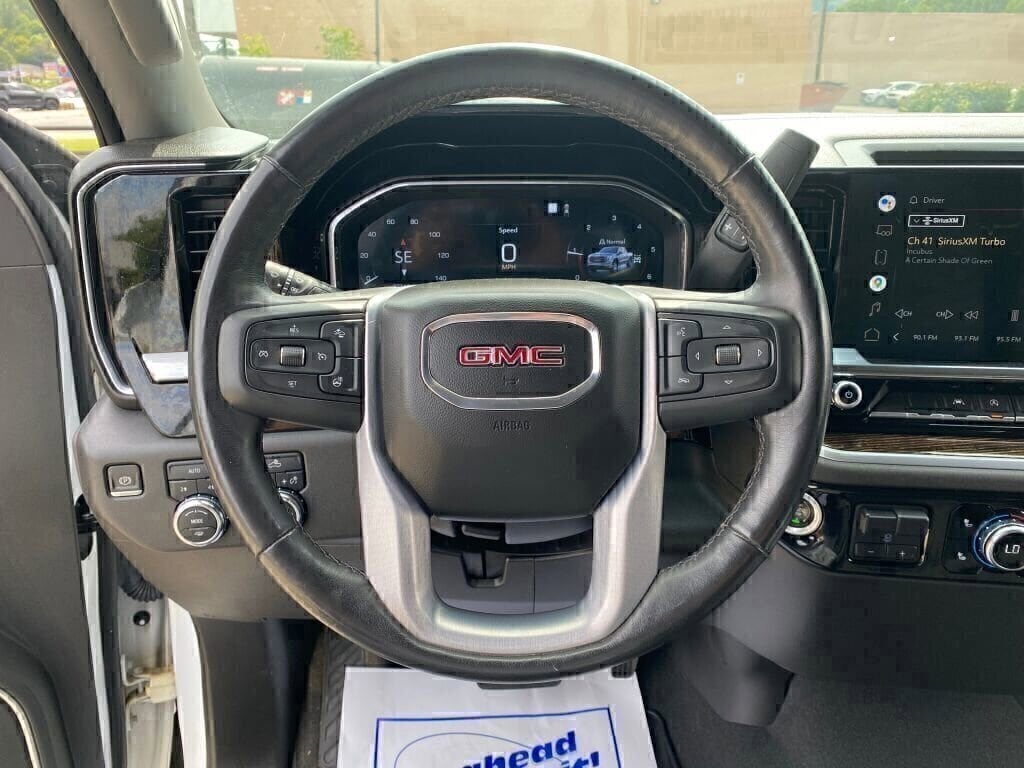 2022 GMC Sierra 1500 Elevation