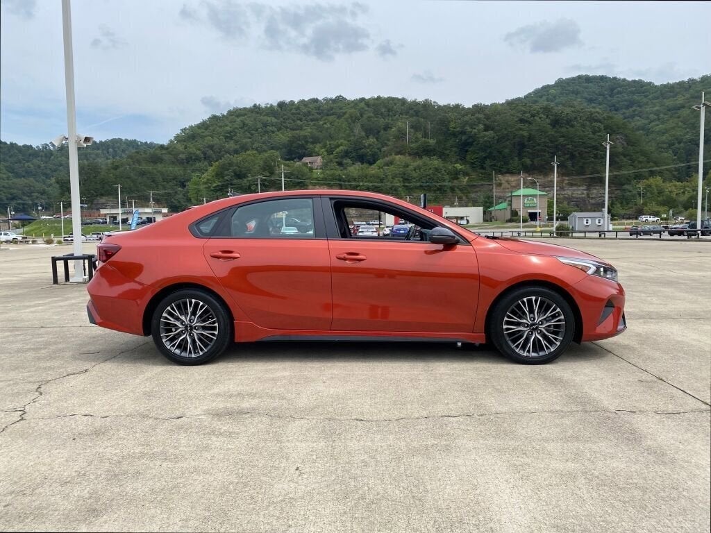 2022 Kia Forte GT-Line
