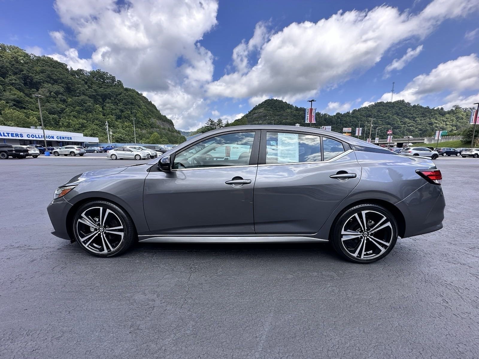 2020 Nissan Sentra SR