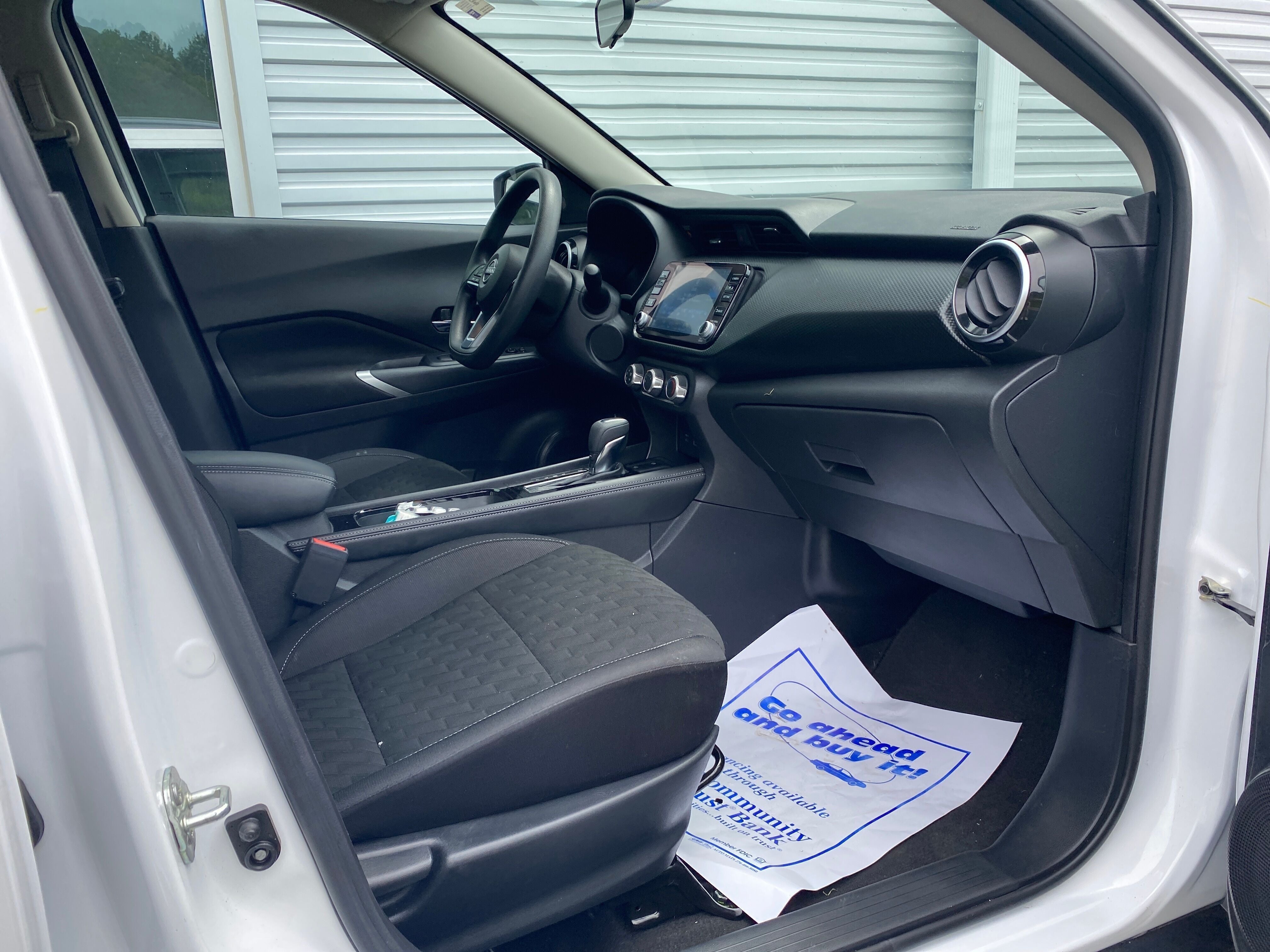 2023 Nissan Kicks SV