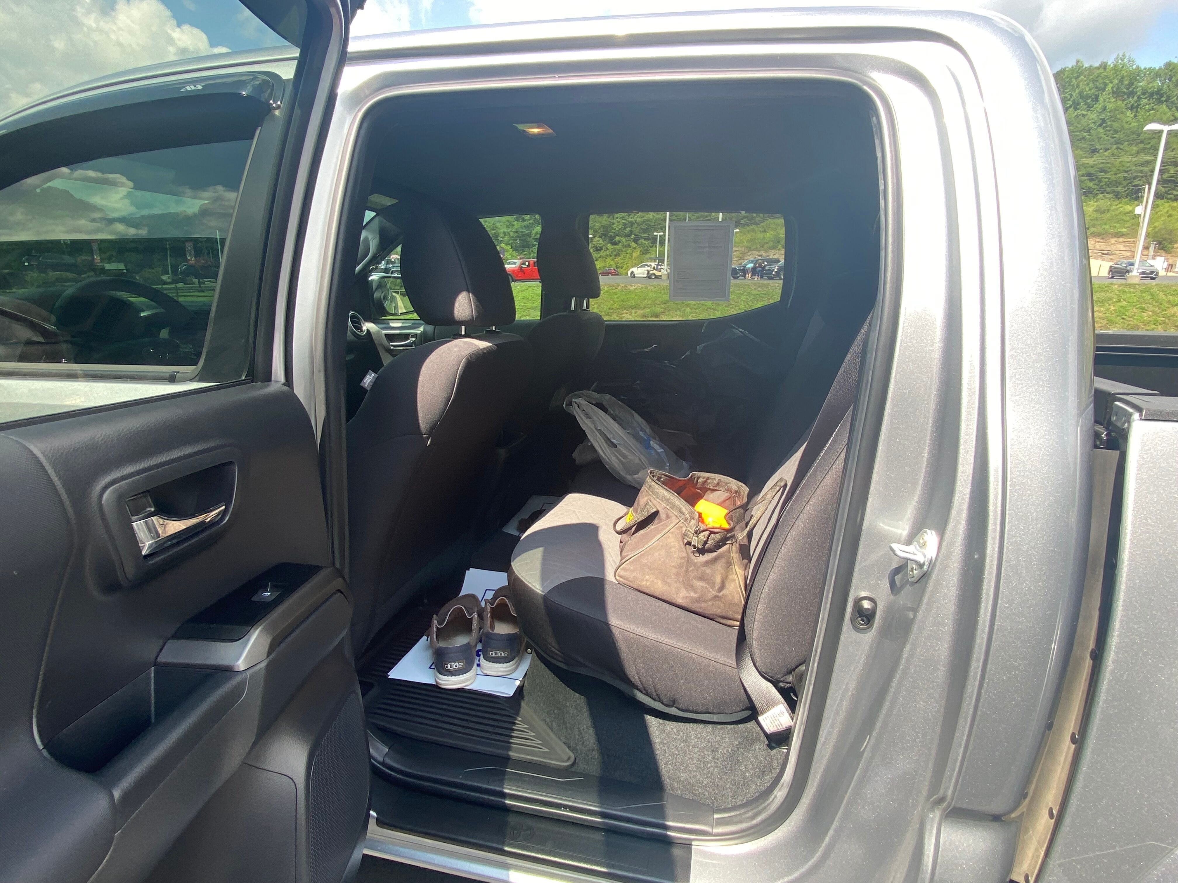 2022 Toyota Tacoma Base