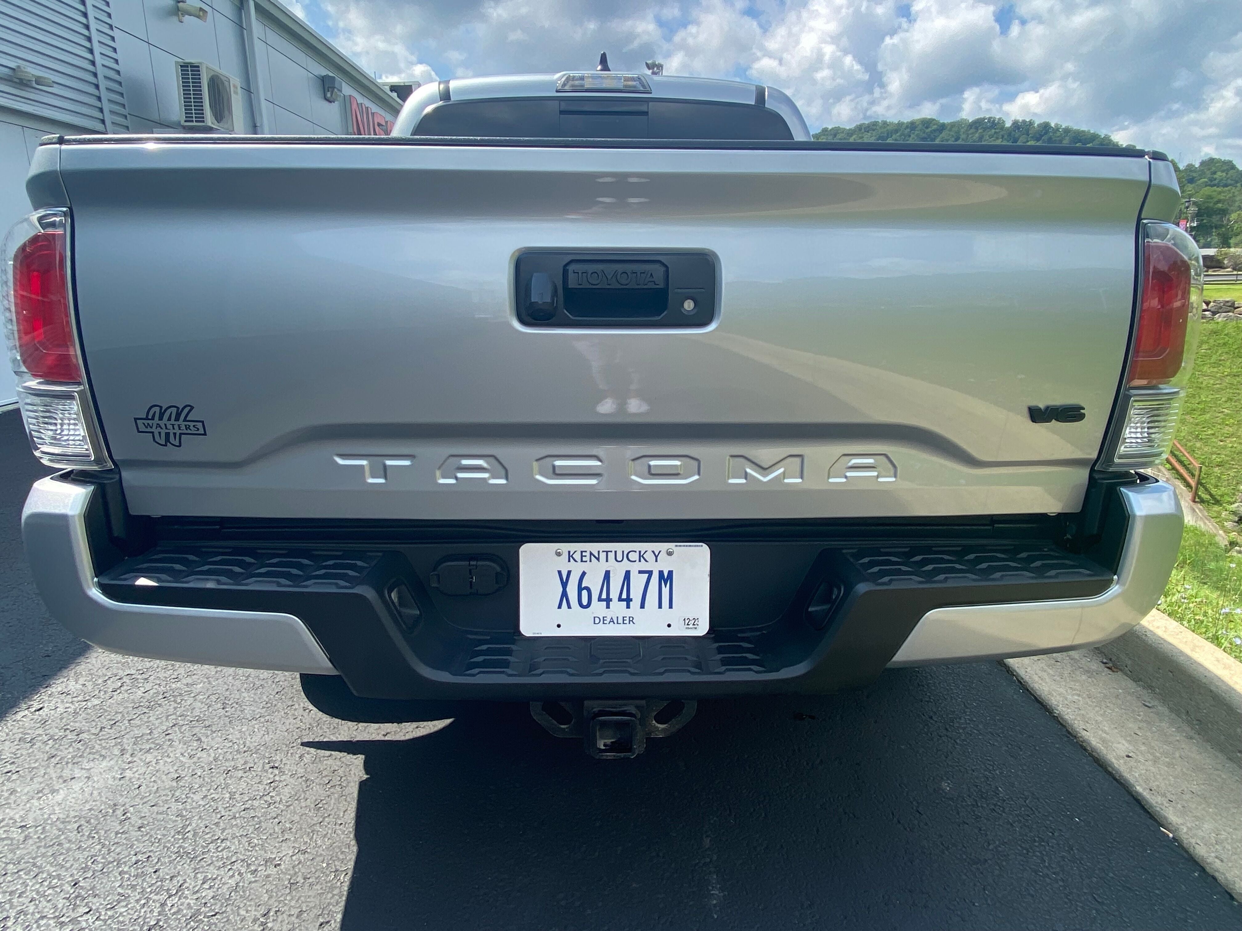 2022 Toyota Tacoma Base