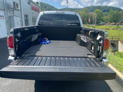 2022 Toyota Tacoma Base