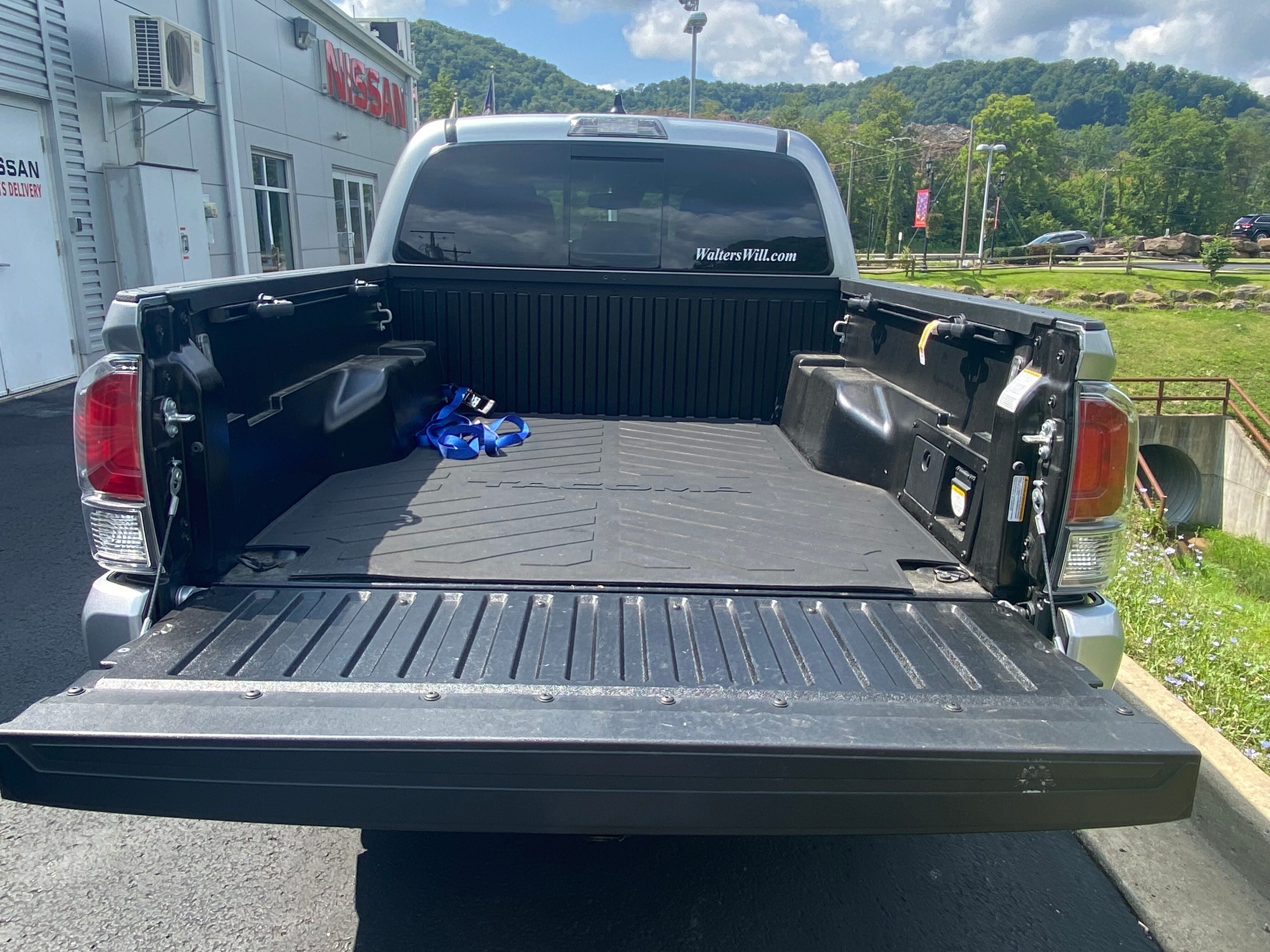 2022 Toyota Tacoma Base