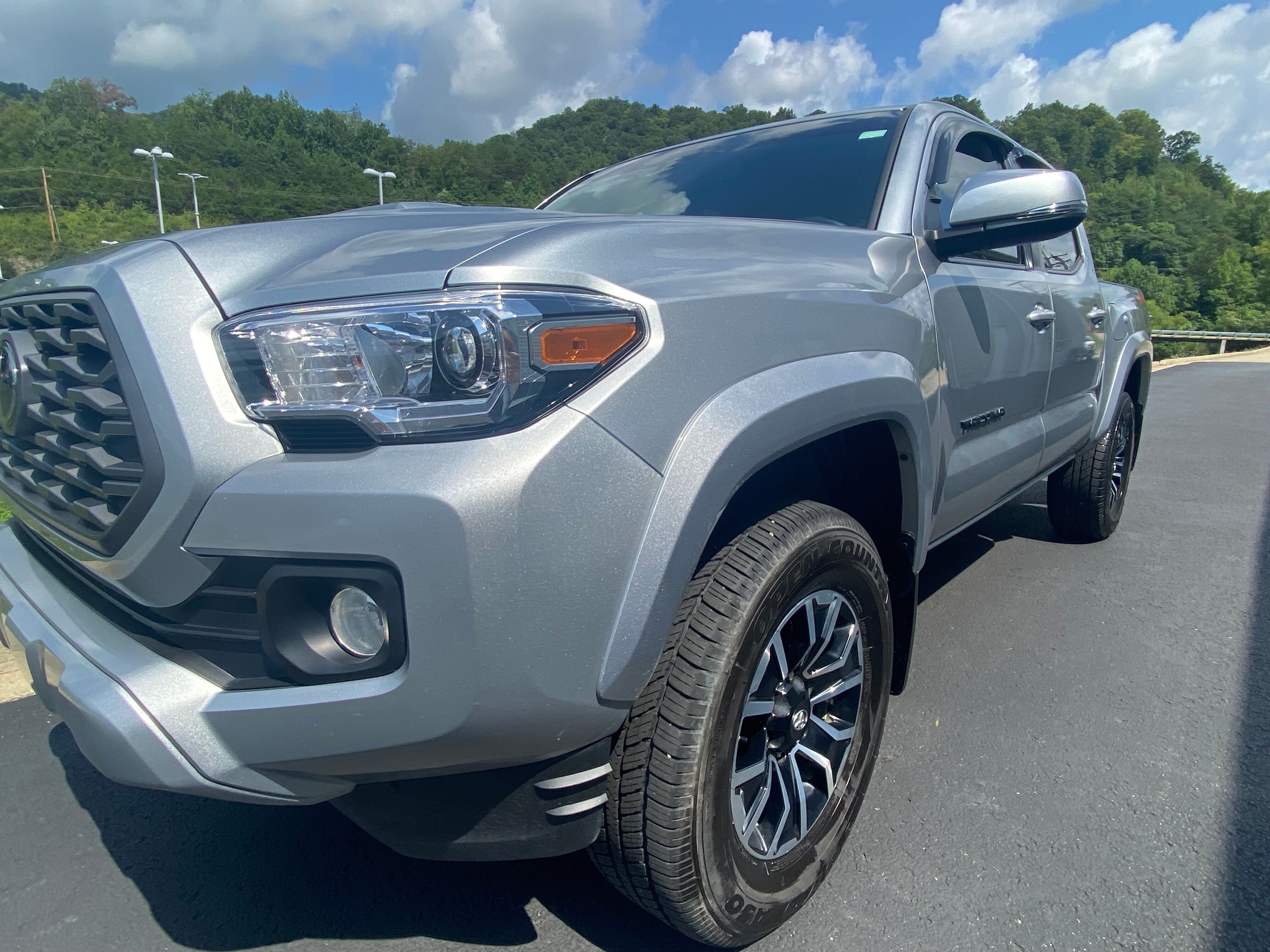 2022 Toyota Tacoma Base
