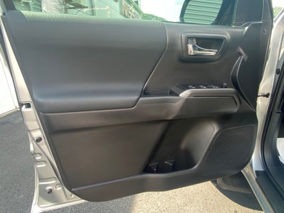 2022 Toyota Tacoma Base