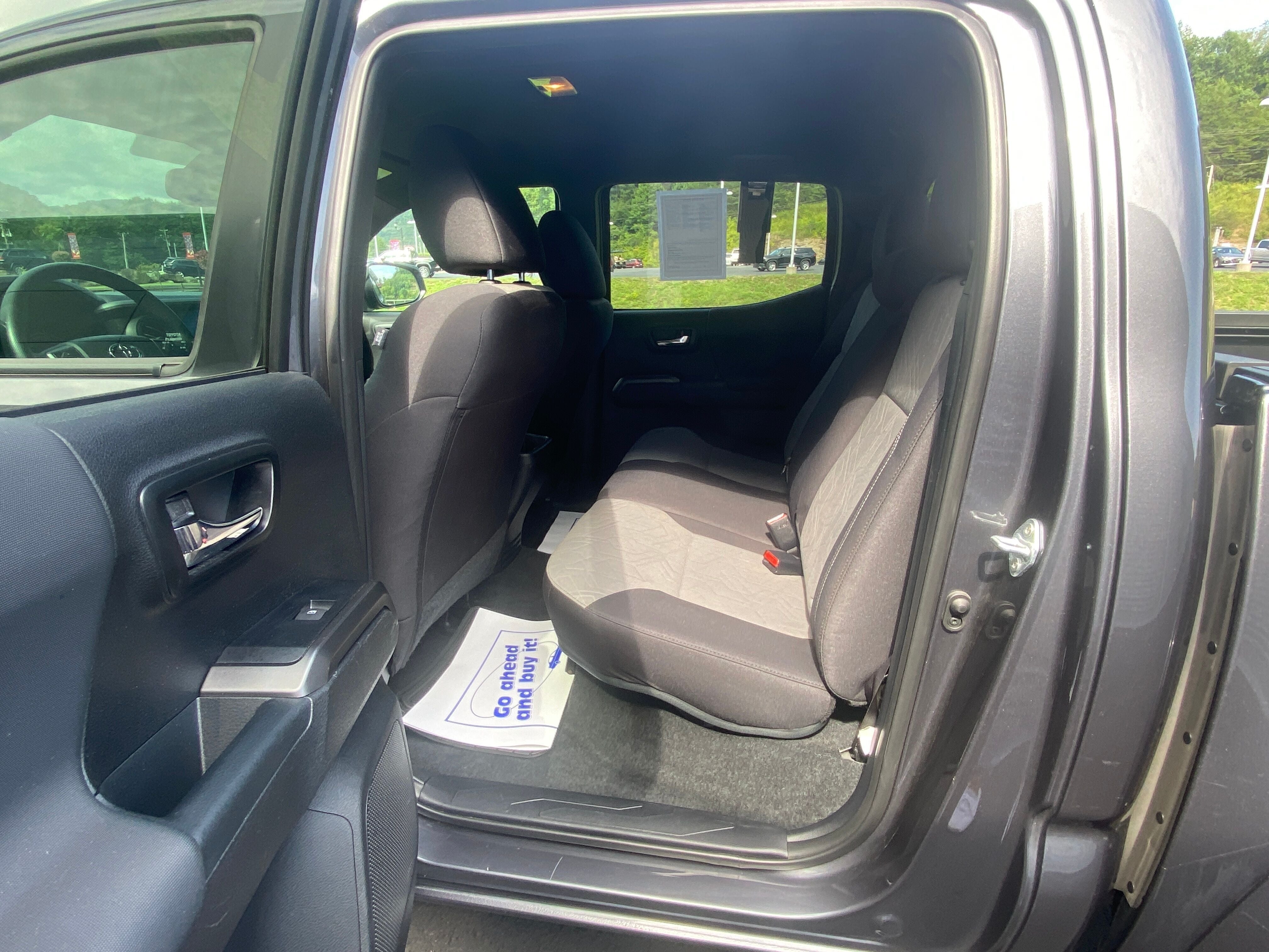 2022 Toyota Tacoma Base