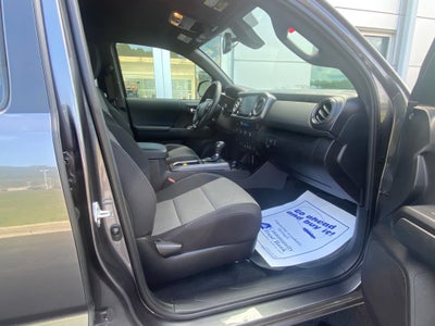 2022 Toyota Tacoma Base