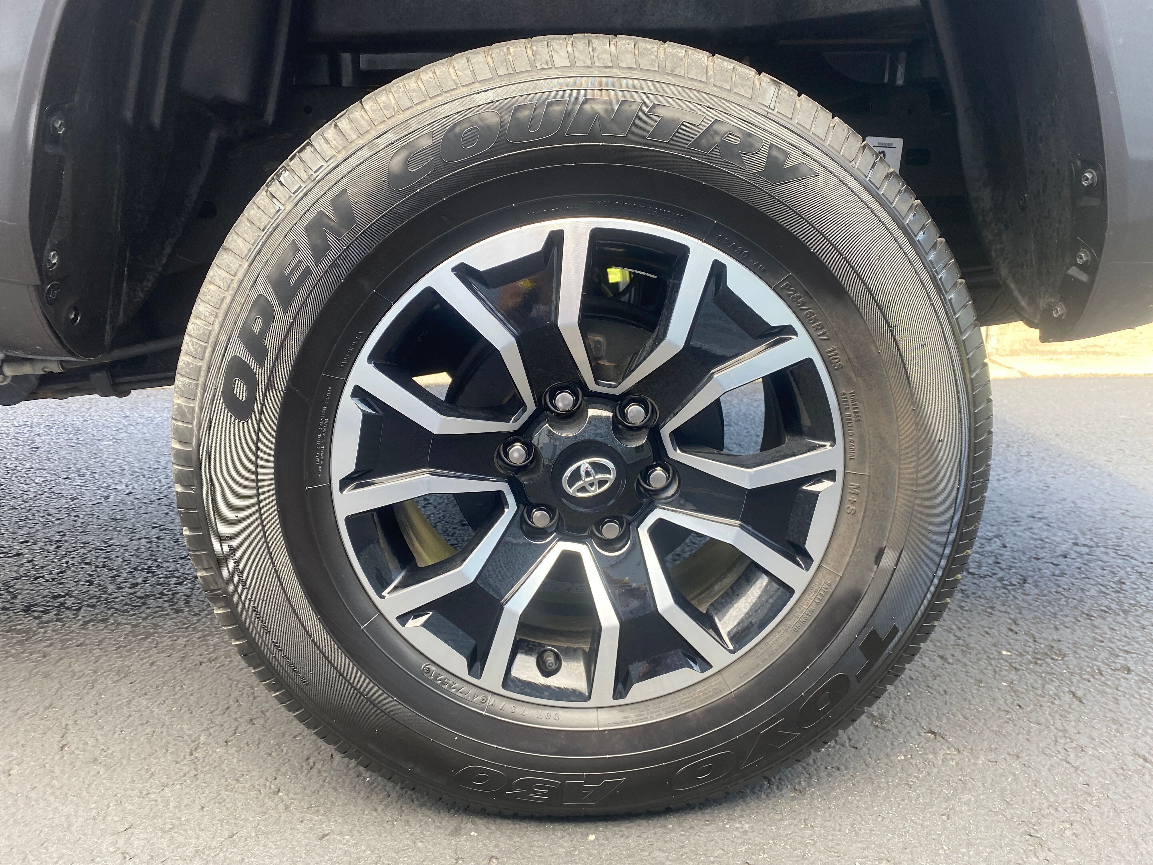 2022 Toyota Tacoma Base