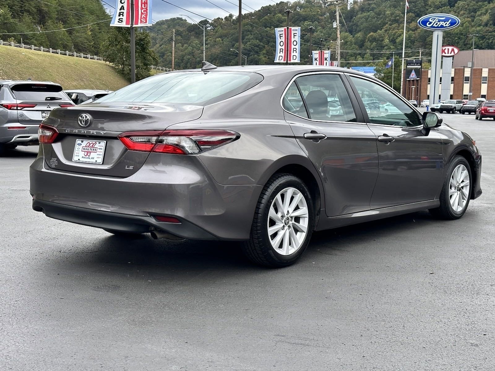 2022 Toyota Camry LE