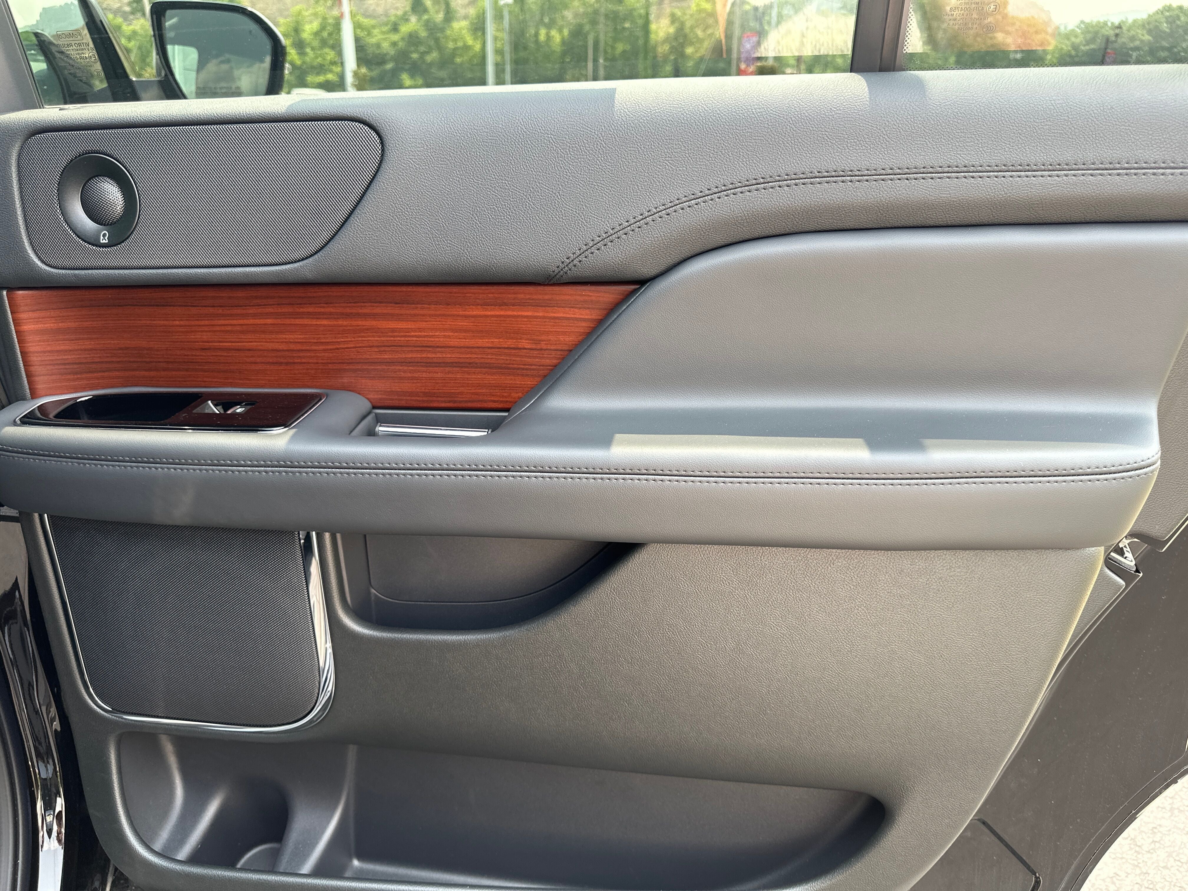 2022 Lincoln Navigator L Reserve