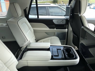 2022 Lincoln Navigator L Black Label