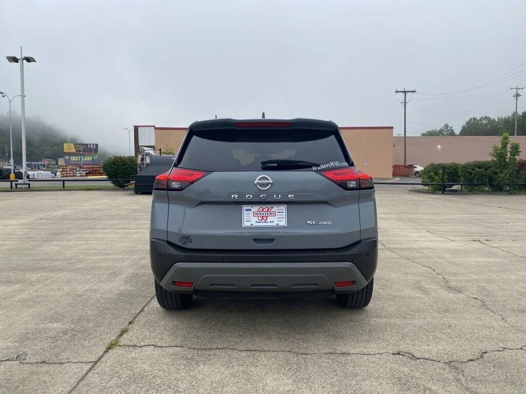 2021 Nissan Rogue SL