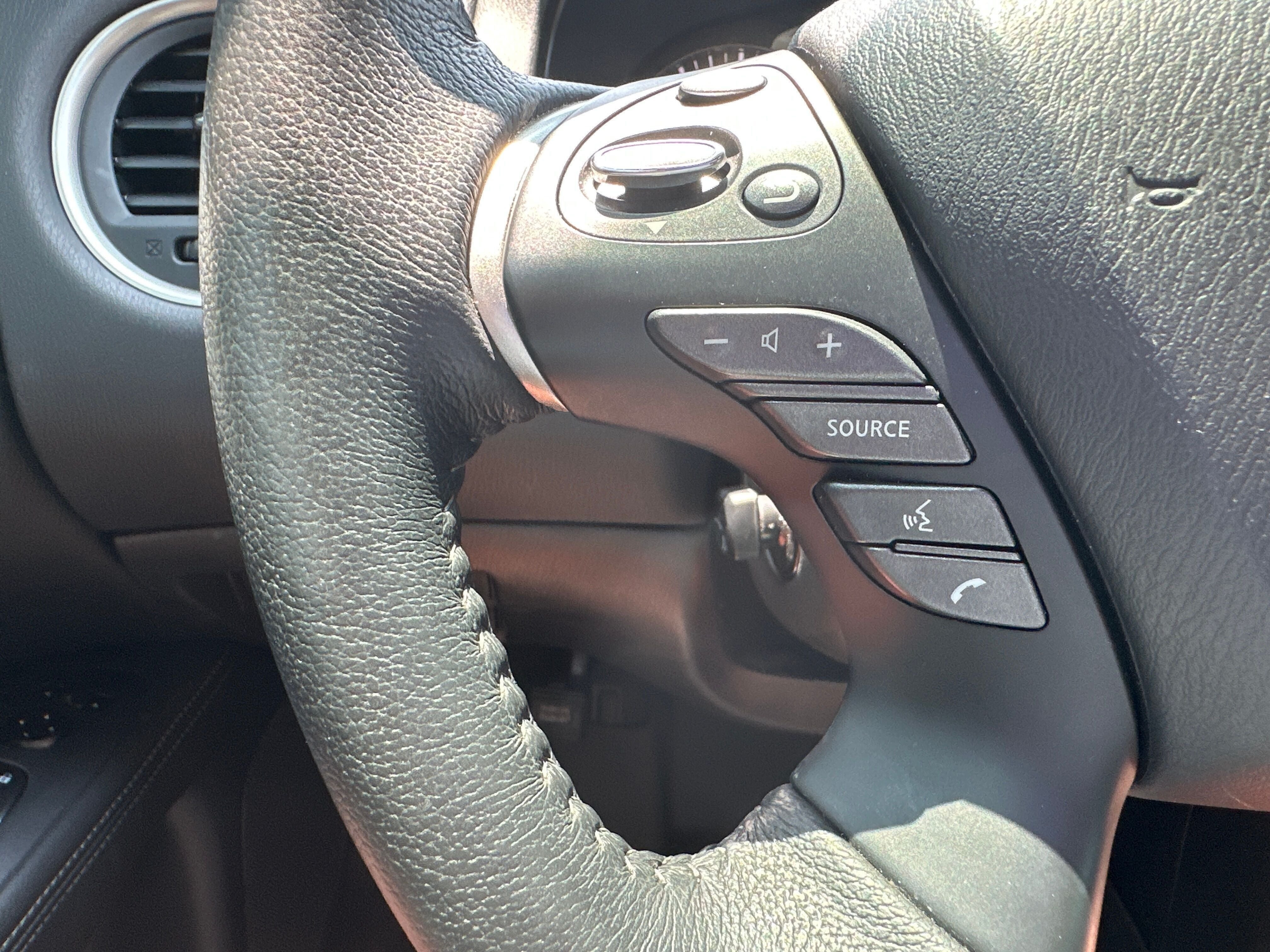 2020 Nissan Pathfinder Platinum