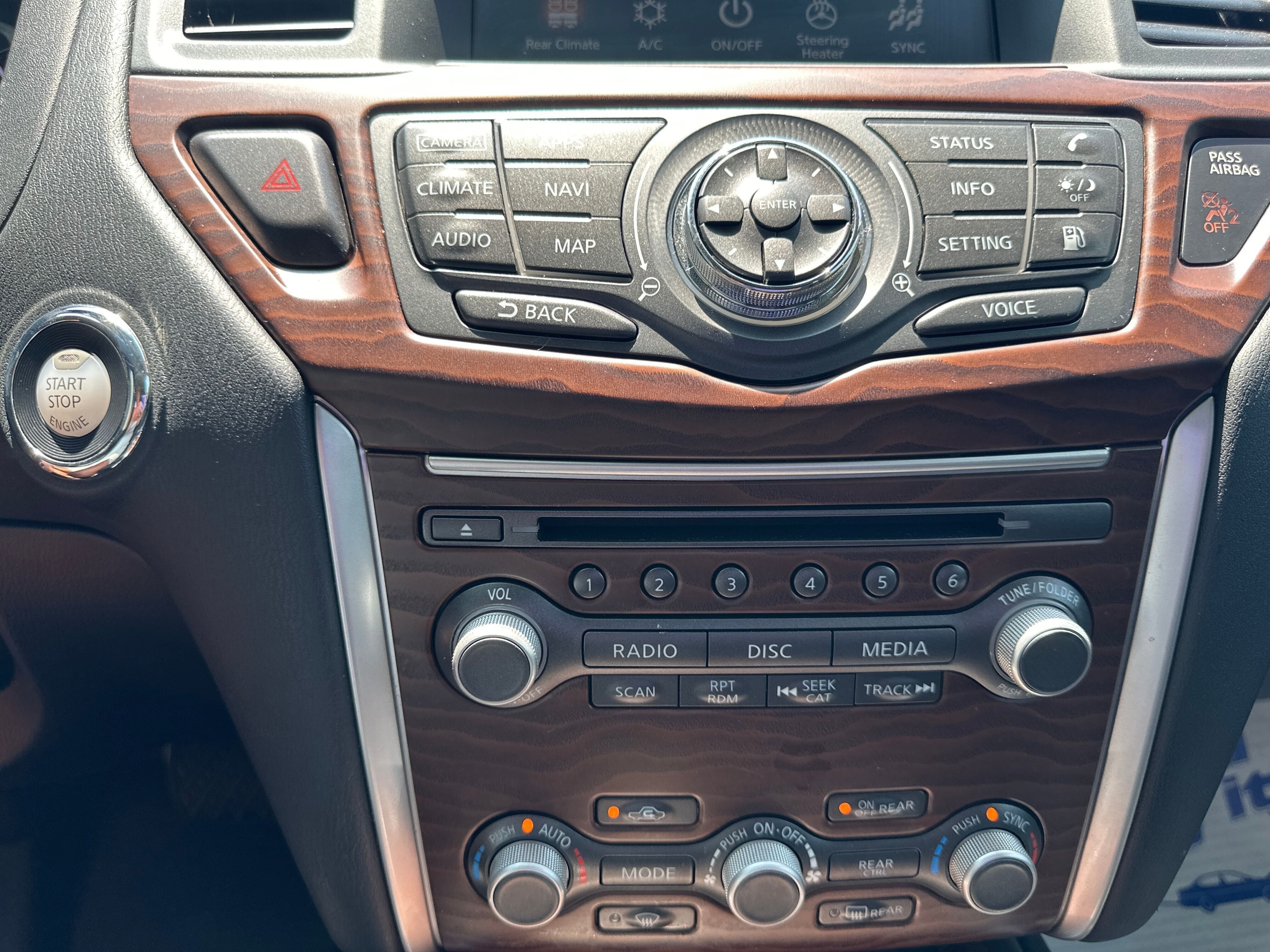 2020 Nissan Pathfinder Platinum