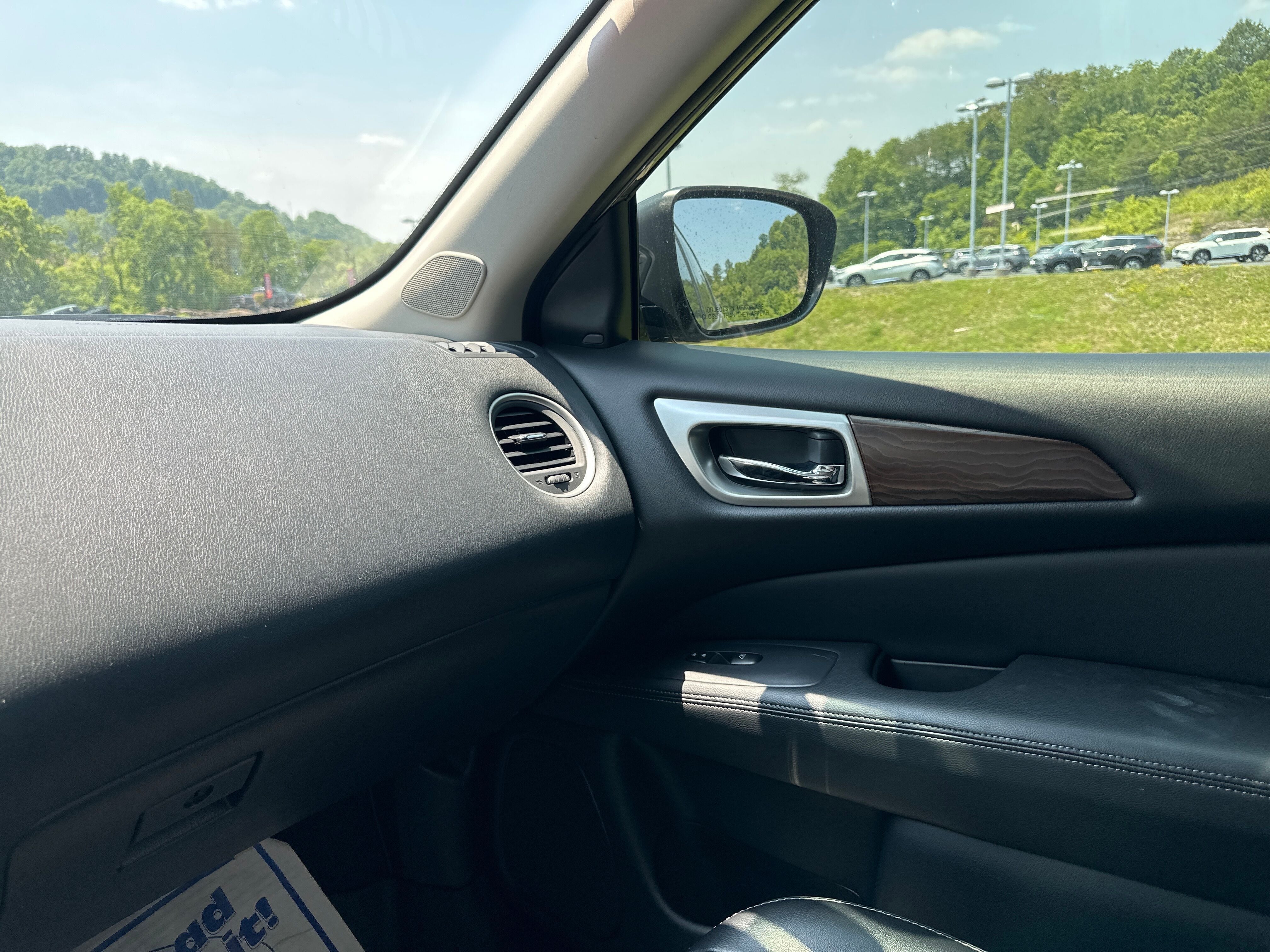 2020 Nissan Pathfinder Platinum