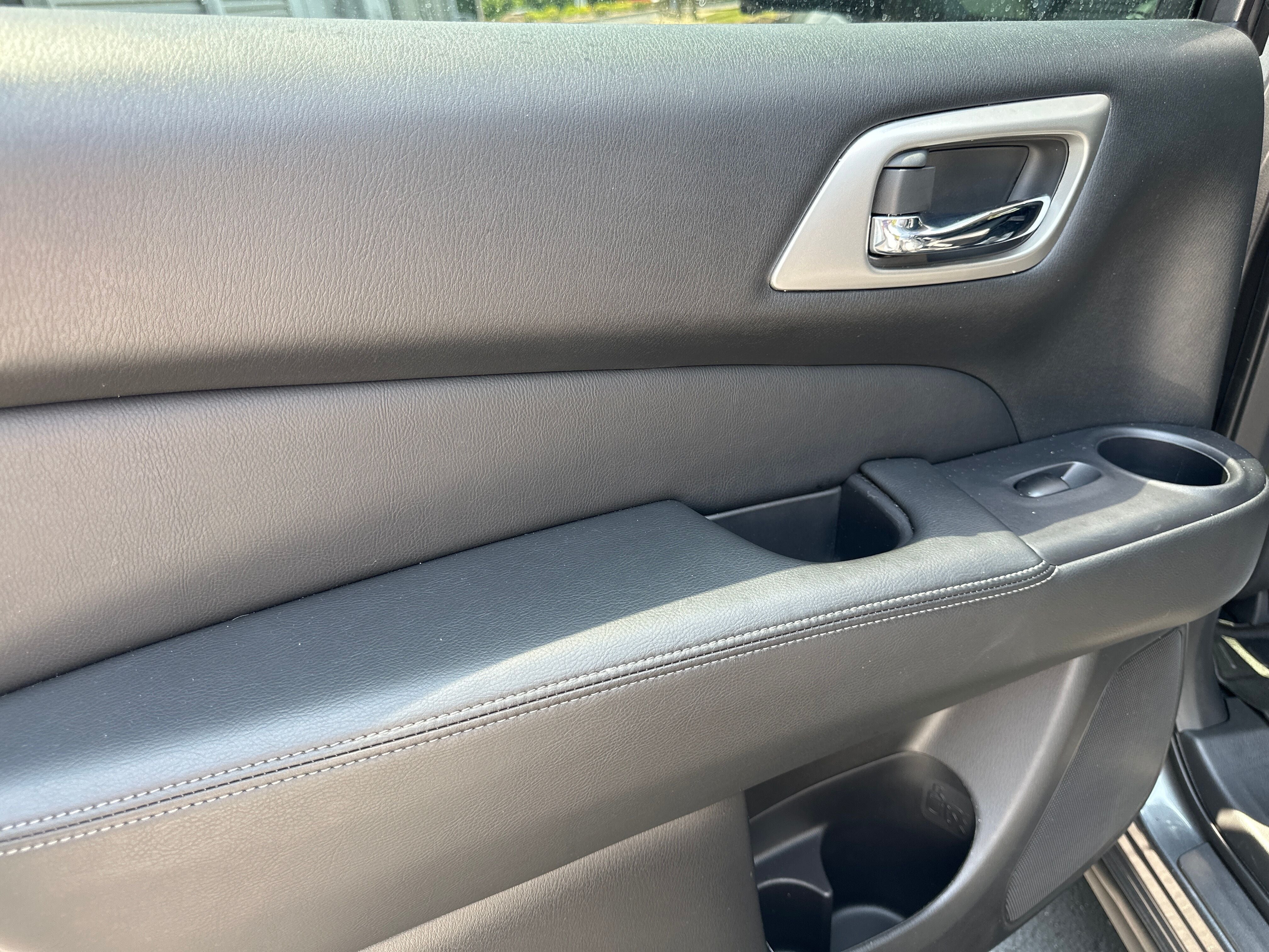 2020 Nissan Pathfinder Platinum